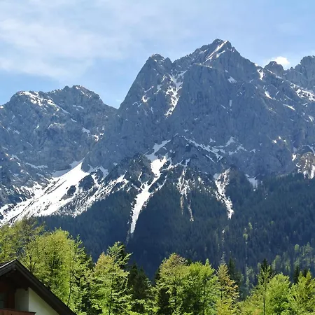 Konukevi Am Zierwald 3*
